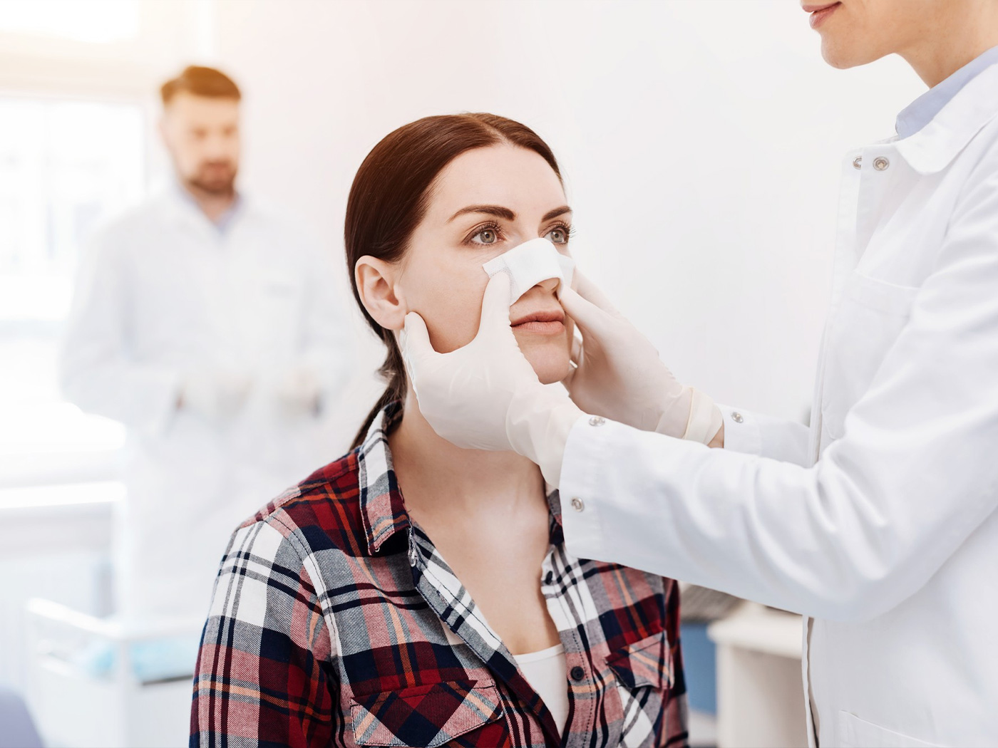 Plastic surgery | Recovery after nose surgery and disappearance of swelling