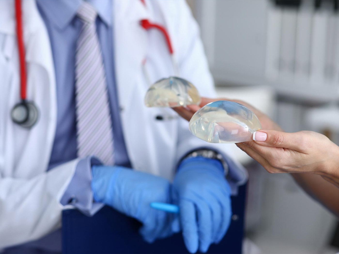 Plastic surgery | Safety and benefits of silicone implants